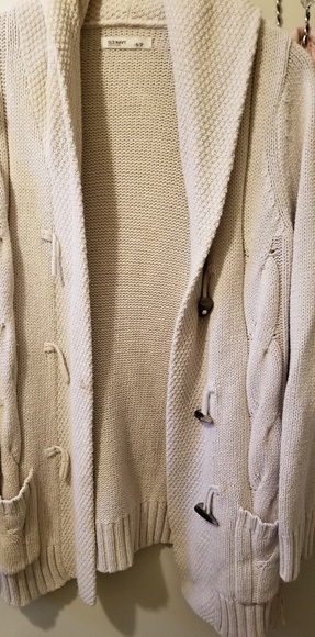 Old Navy Sweaters - Old Navy Knit Sweater